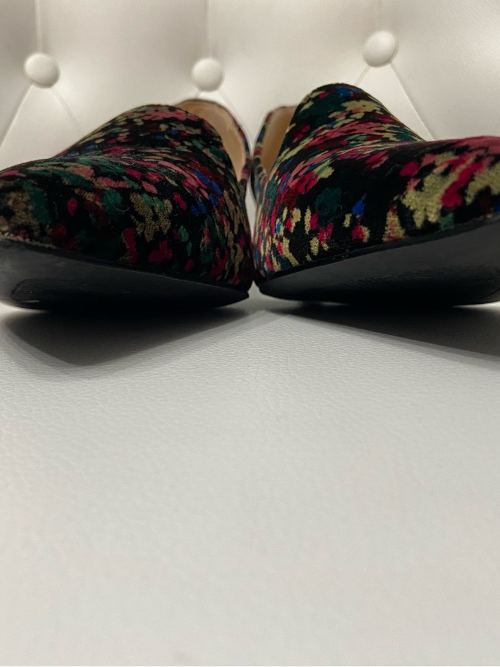 Beautiful BELLINI Bobcat Black Floral Velvet 2.25" Kitten Heel Dark Fairy 11W - Picture 14 of 17
